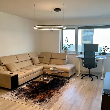 Modern Slnecnica With Free Parking Apartment Rovinka